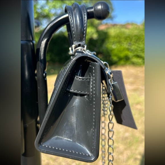 New Kendall + Kylie mini bag with lock and key - Picture 4 of 12